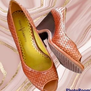 SALE โ๏ธ Beautiful VINCE CAMUTO Basket Wedge PeepToeHeels, 7.5 UNIQUE